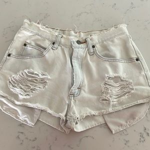 Levi High-Waisted Shorts